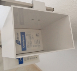 Handschuhbox für sterile Handschuhe nach dem First in-First out Prinzip Handschuhspender für sterile Handschuhe nach dem First in-First out Prinzip